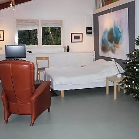 Atelier La Luna Bed & Breakfast Berkenwoude