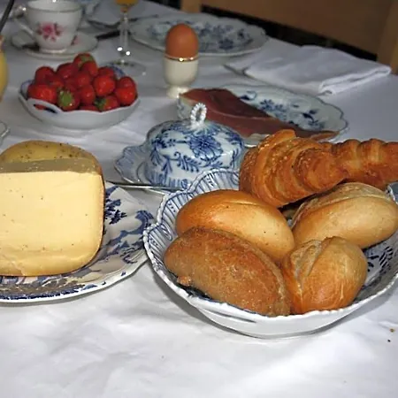 Atelier La Luna Bed & Breakfast
