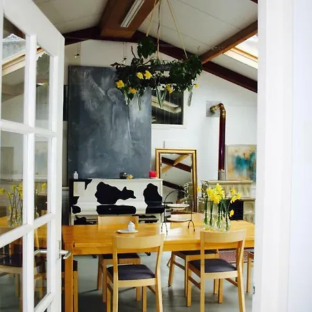 Atelier La Luna Bed & Breakfast Berkenwoude